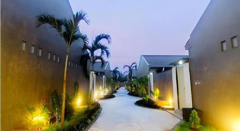 Bali Rich Villa Tuban  Esterno foto